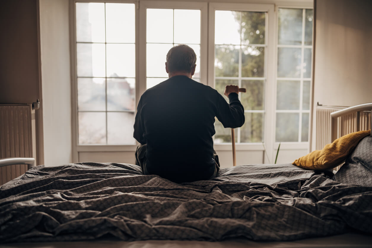 How to Anonymously Report a Nursing Home